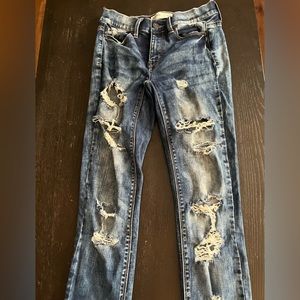 Low rise skinny jeans